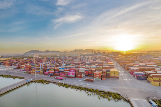 智能物流新篇章：集裝箱海運(yùn)專線如何重塑內(nèi)貿(mào)格局