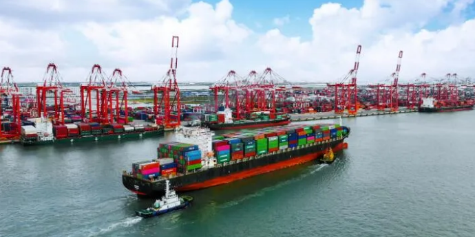 2025年1-4月我國港口貨物、集裝箱吞吐量