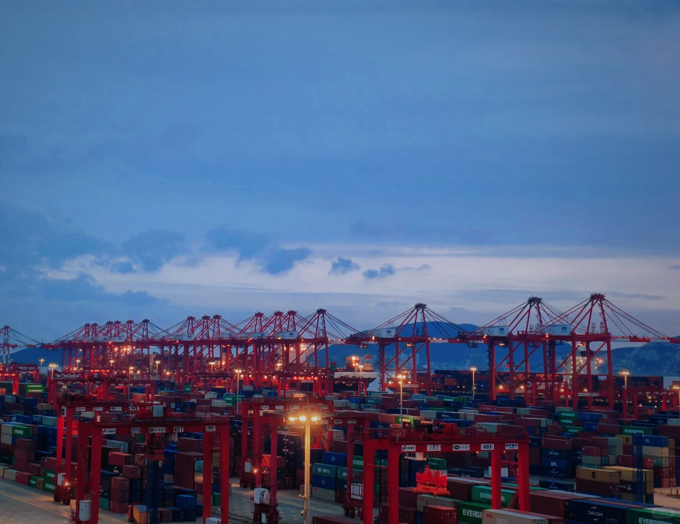 內(nèi)貿(mào)集裝箱海運(yùn)：2026年，您的低成本物流基石依然穩(wěn)固