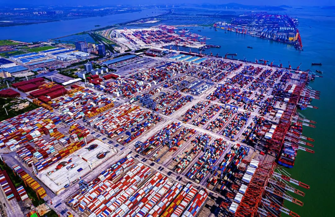 集裝箱海運(yùn)航運(yùn)業(yè)走向正?;牡缆菲閸绮黄? width=